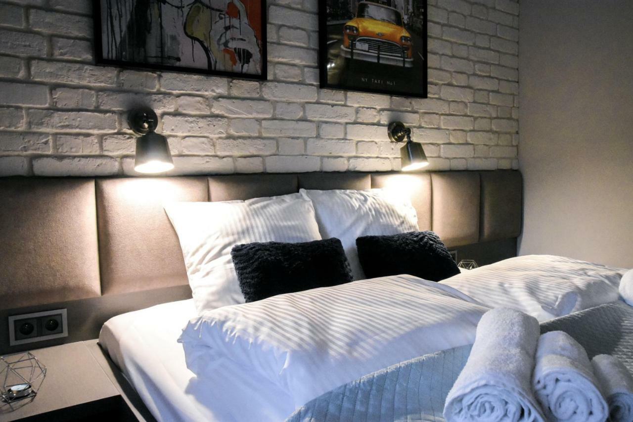 Your Private 5-Star Home In Katowice # 5-Minute Walk To Spodek, 10 Minutes To City Center Eksteriør billede